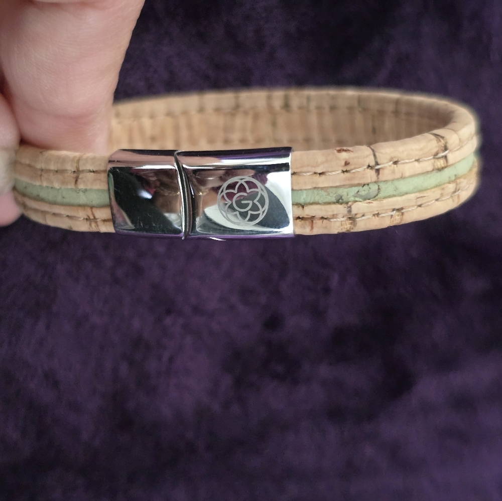 💜 3 for $15 | Vitamin G Cork Aromatherapy Diffuser Bracelet